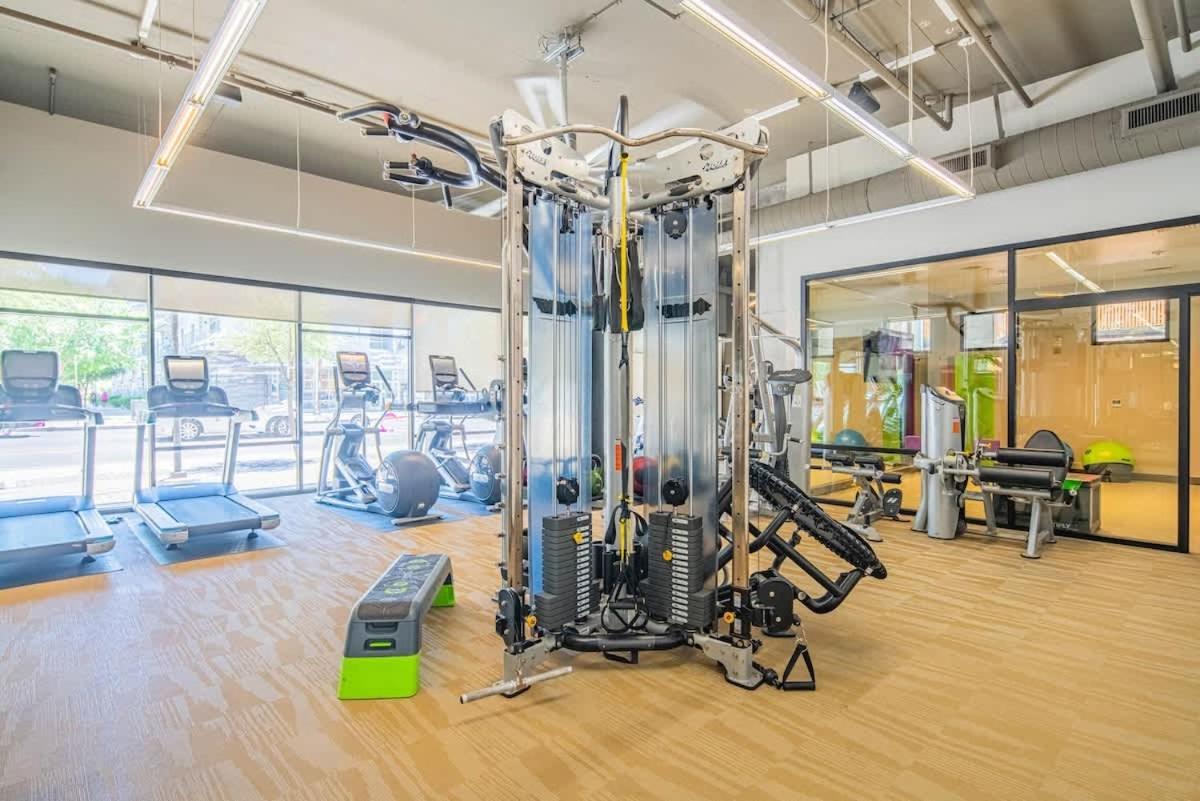 Apartment Unique 1bd - Dt Phx - Parking, Gym, Pool - Sleeps 6